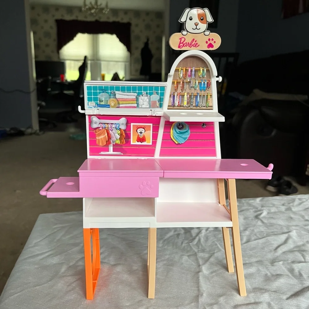 Barbie pet boutique